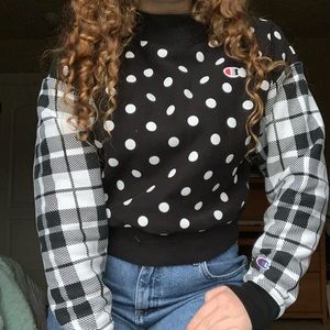 Champion Reverse Weave Cropped Crewneck 🏁✨